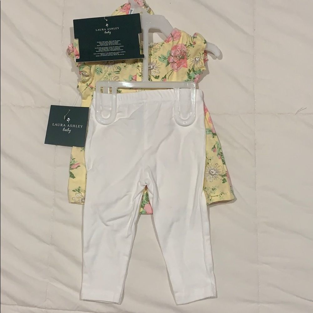 NWT Laura Ashley baby girl set - Picture 6 of 7